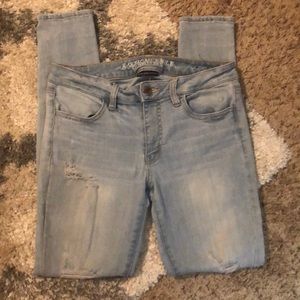 American Eagle distressed jeans 😁